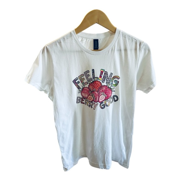 Hand-Pressed made "Feeling Berry Good" Graphic Tee - Size L, New - Picture 4 of 6